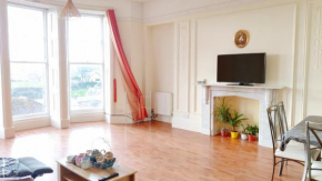 Full nature views Whitby dancinglivingroom French flat